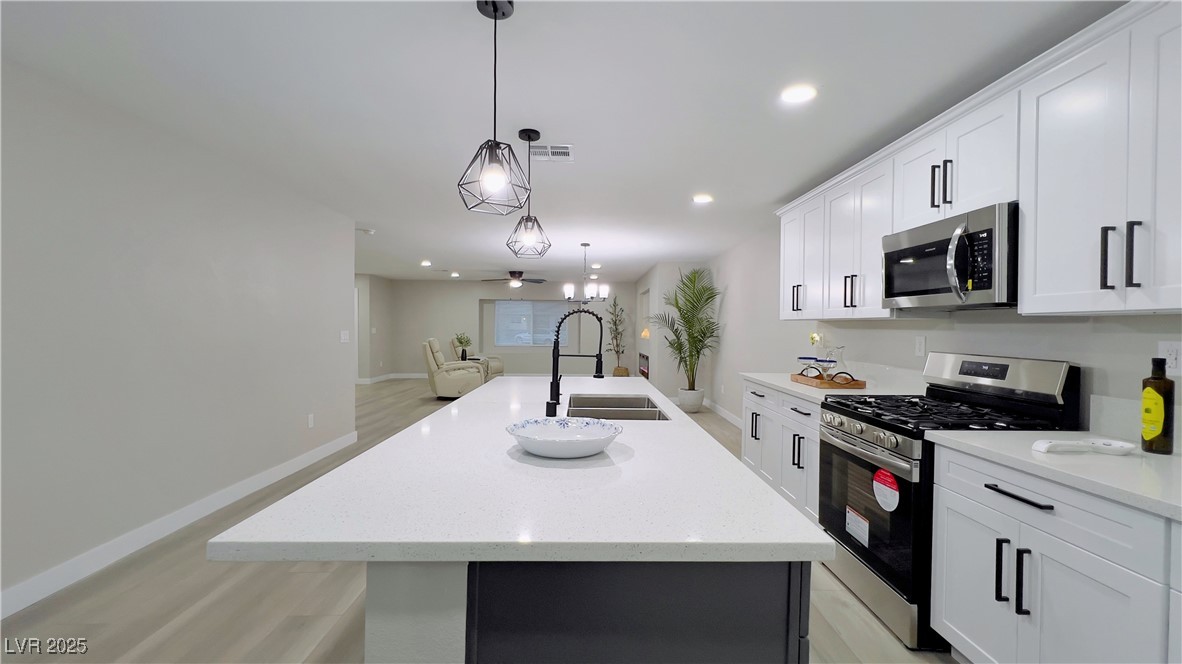 1720 East Oakey Boulevard Property Photo 1