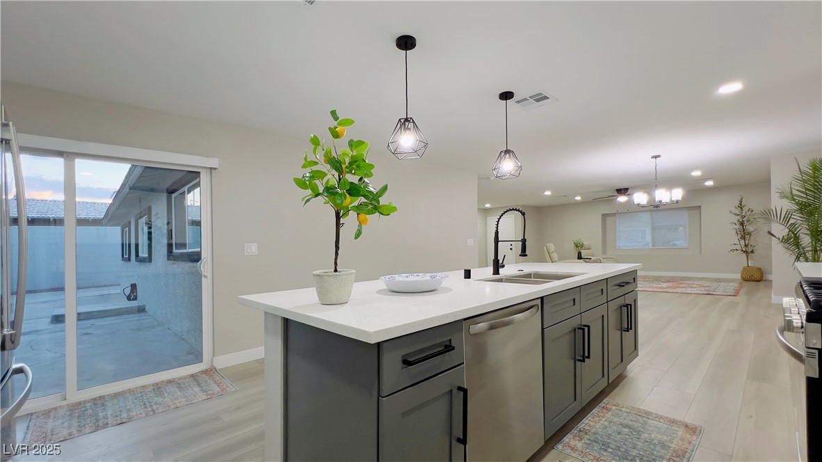 1720 East Oakey Boulevard Property Photo 10