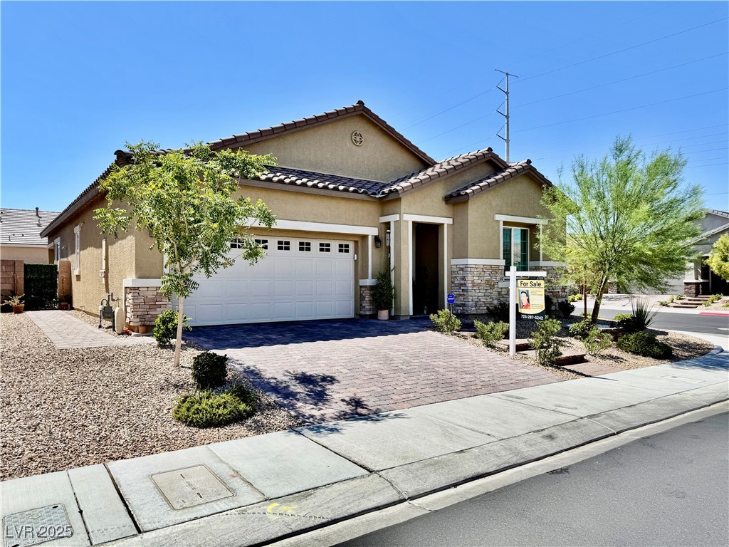6353 Cuen Cove Street Property Photo 1