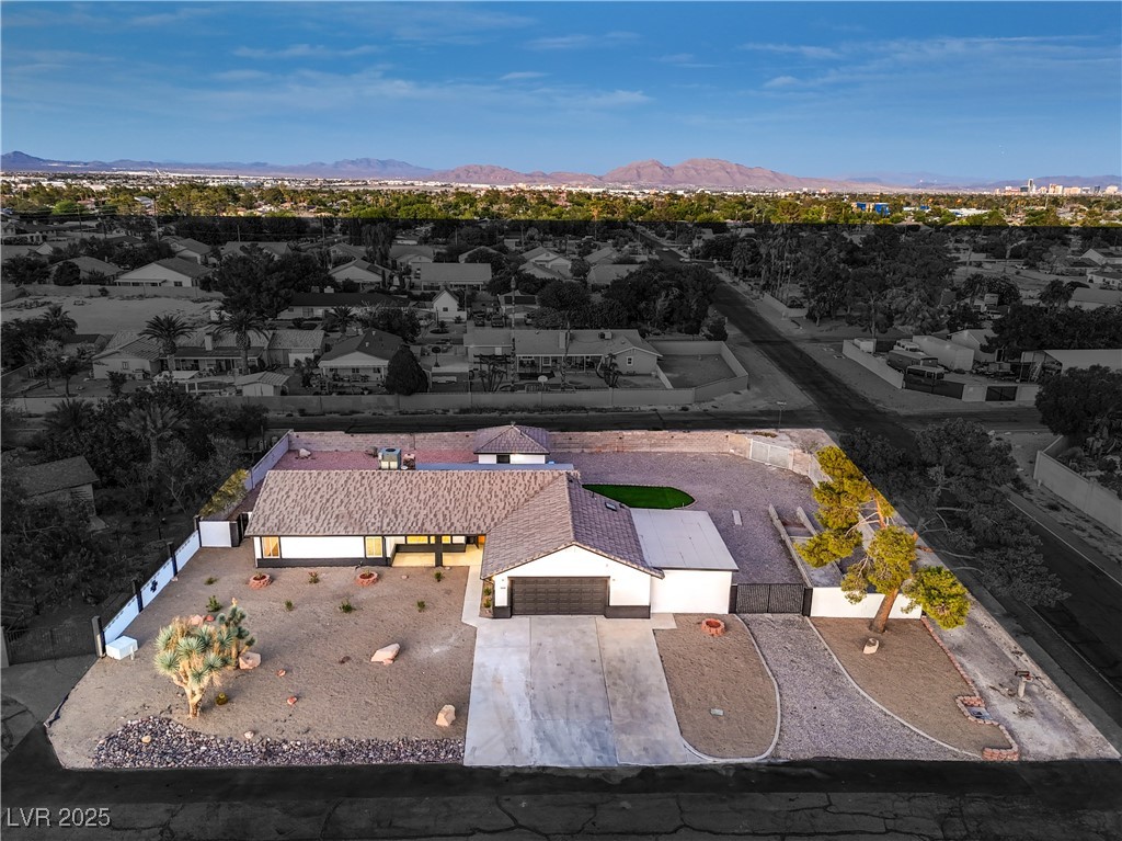6120 Madre Mesa Drive Property Photo 1
