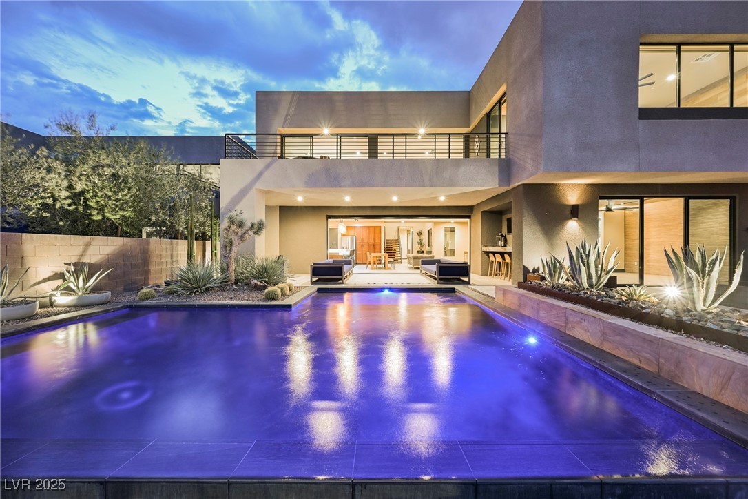 20 Falling Canyon Court Property Photo 4
