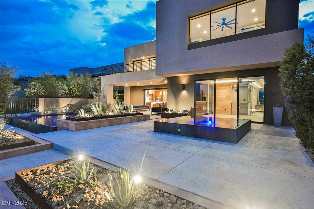 20 Falling Canyon Court Property Photo 6