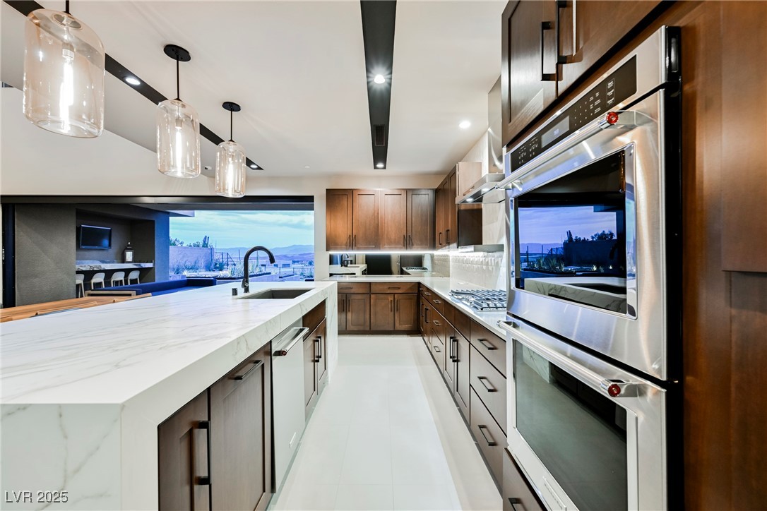 20 Falling Canyon Court Property Photo 17