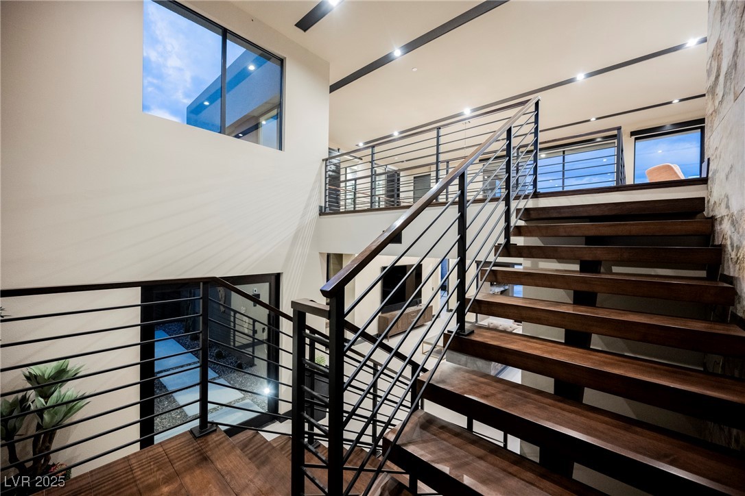 20 Falling Canyon Court Property Photo 44