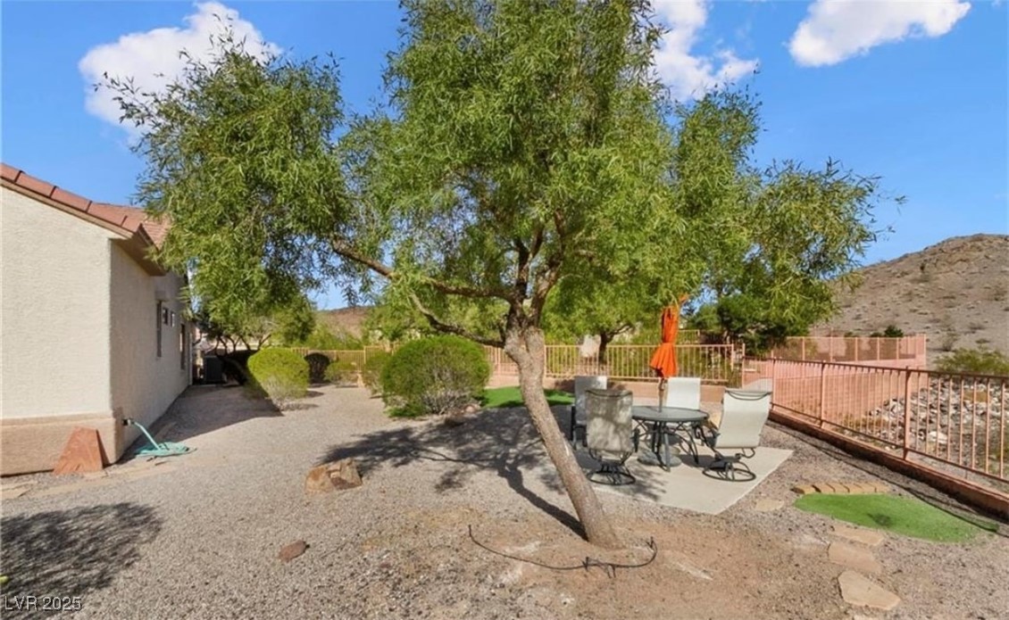 2169 Tiger Willow Drive Property Photo 10