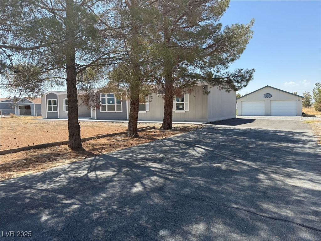 4561 East Cheyenne Way Property Photo