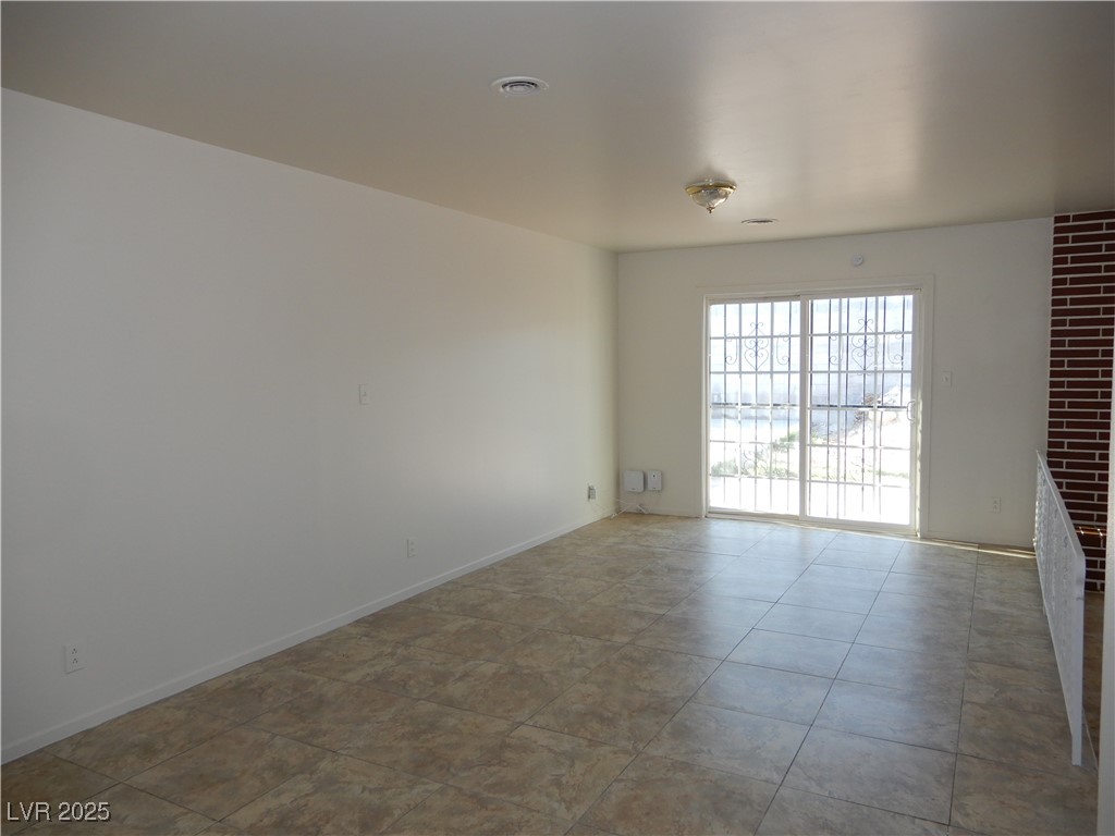 1554 Silver Mesa Way Property Photo 11