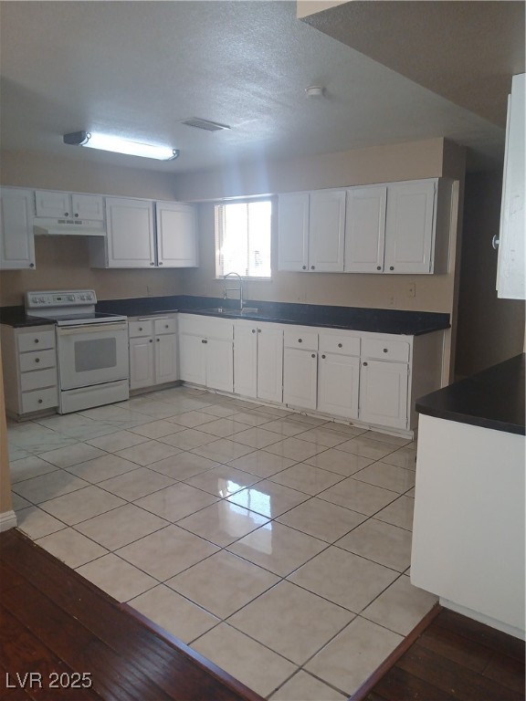 4830 La Fonda Drive Property Photo 10