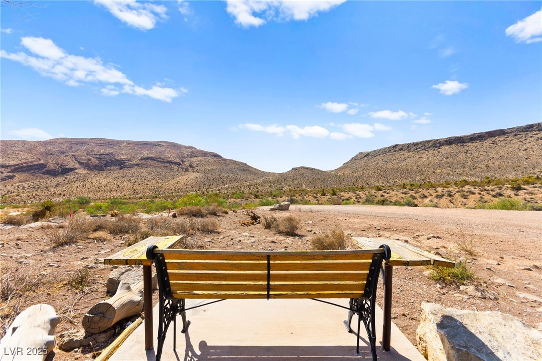 100 Spanish Trail Property Photo 4