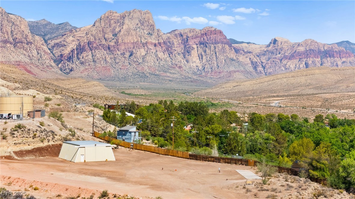 100 Spanish Trail Property Photo 5