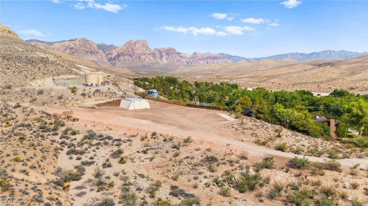 100 Spanish Trail Property Photo 7