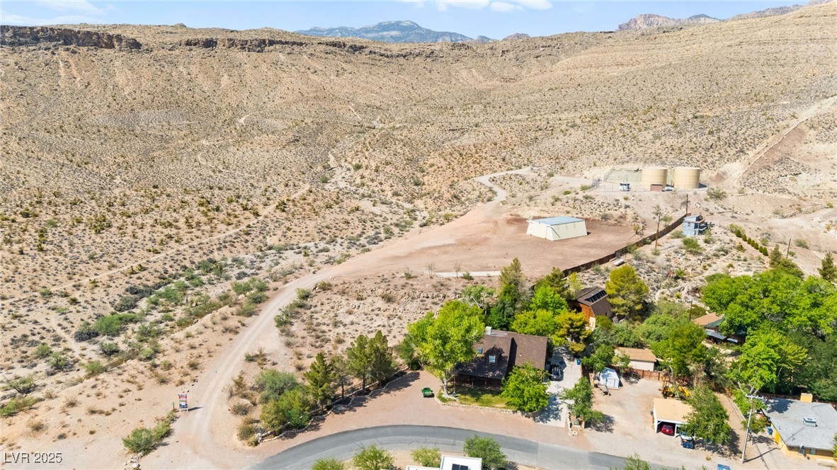 100 Spanish Trail Property Photo 8