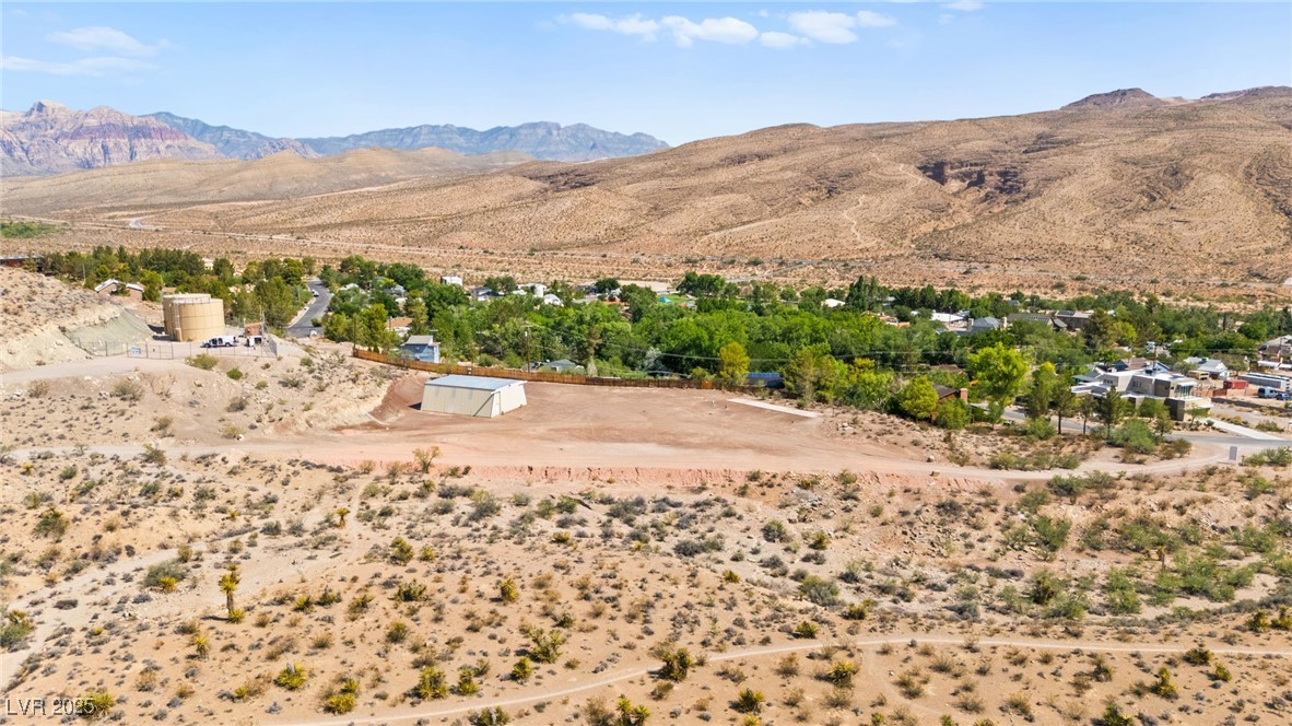 100 Spanish Trail Property Photo 10