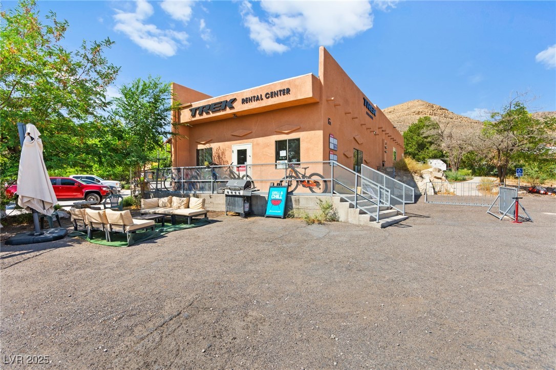 100 Spanish Trail Property Photo 45