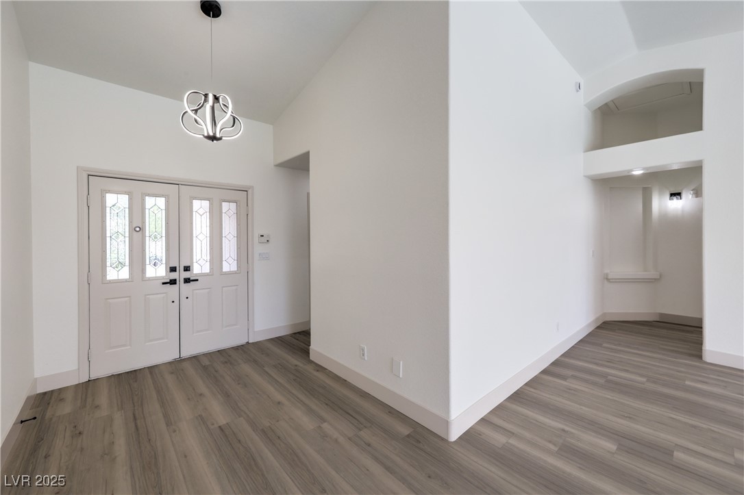 6435 Heatherton Avenue Property Photo 8