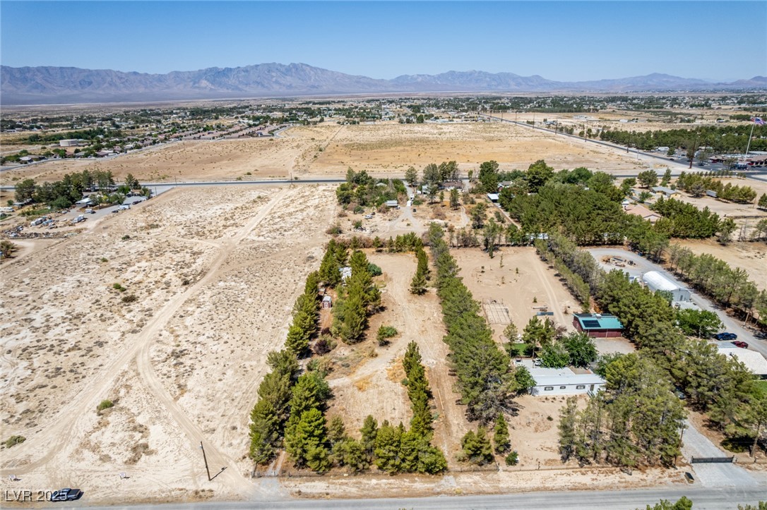 6210 Hawkins Way Property Photo 7