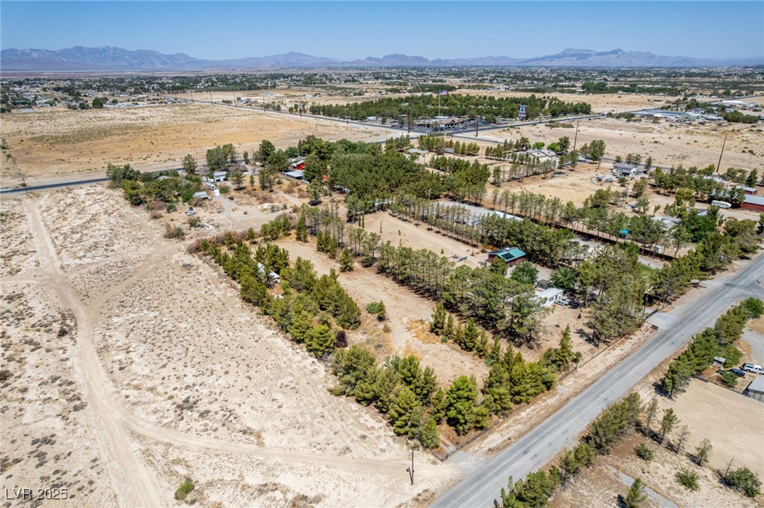 6210 Hawkins Way Property Photo 8