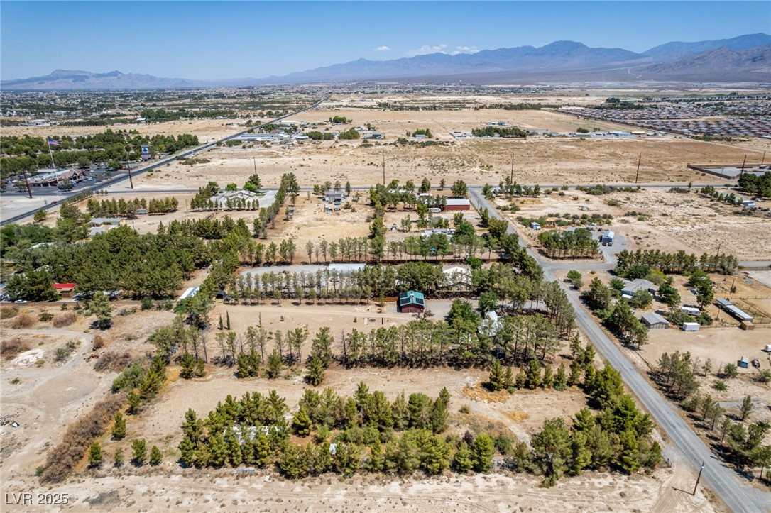 6210 Hawkins Way Property Photo 9