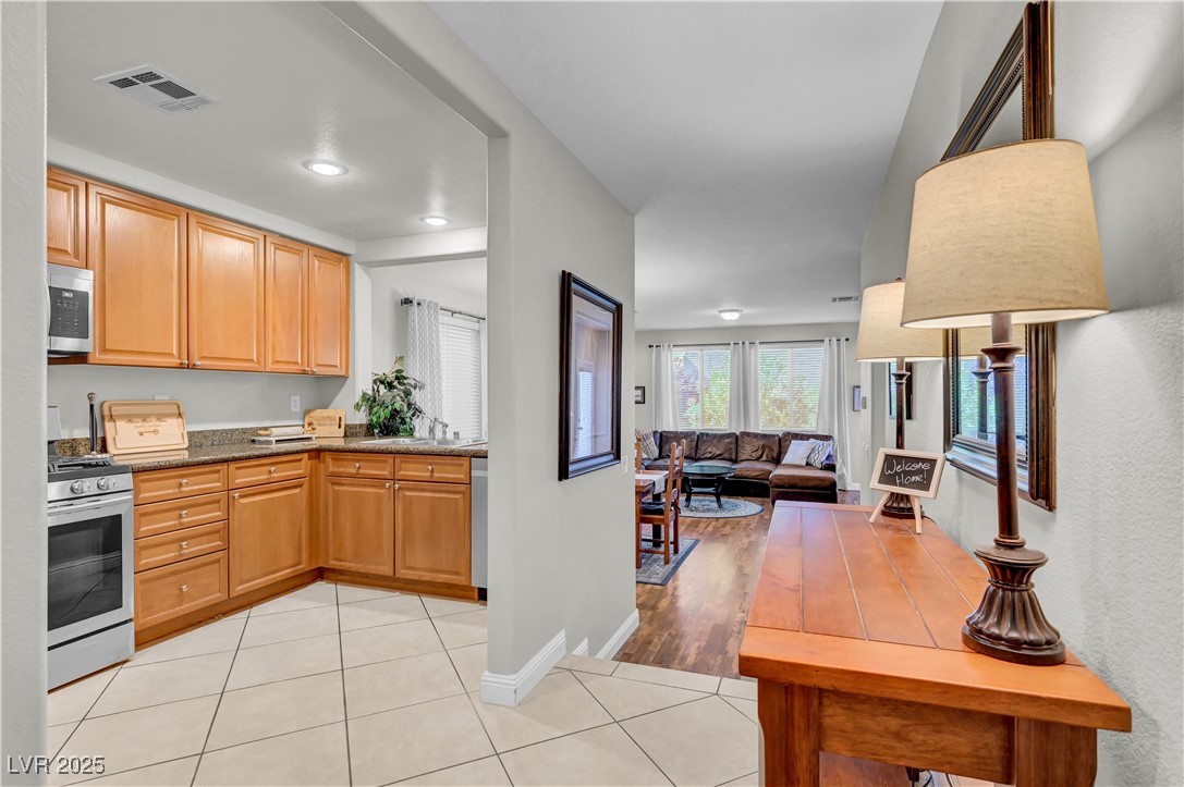 10528 Tugaloo Avenue Property Photo 6