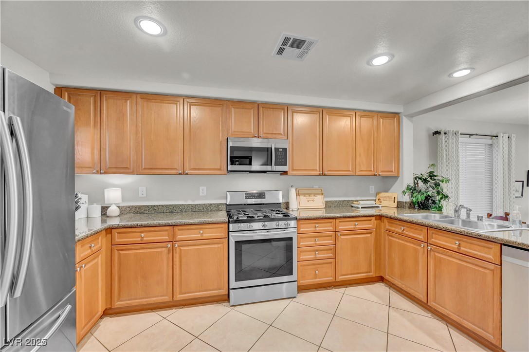 10528 Tugaloo Avenue Property Photo 7