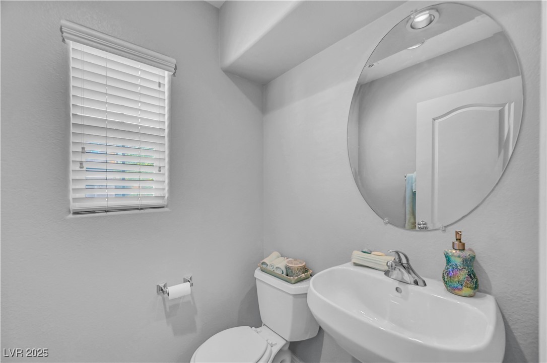 10528 Tugaloo Avenue Property Photo 22