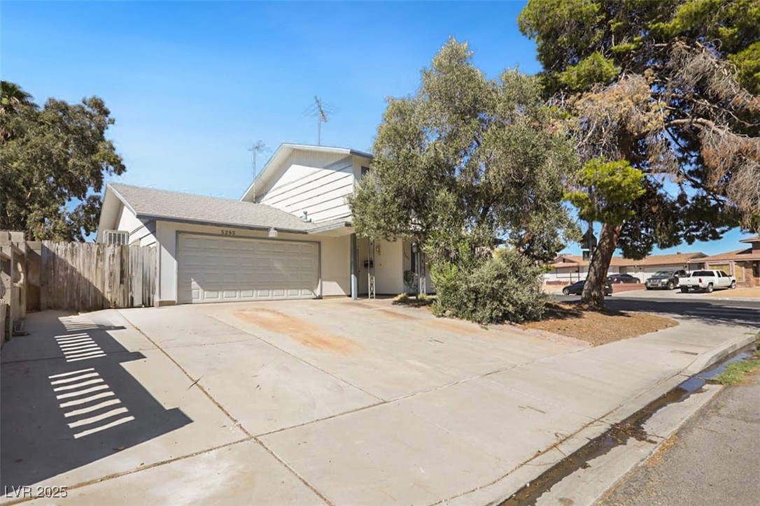5295 Renault Avenue Property Photo 3