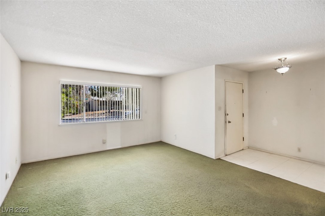 5295 Renault Avenue Property Photo 6