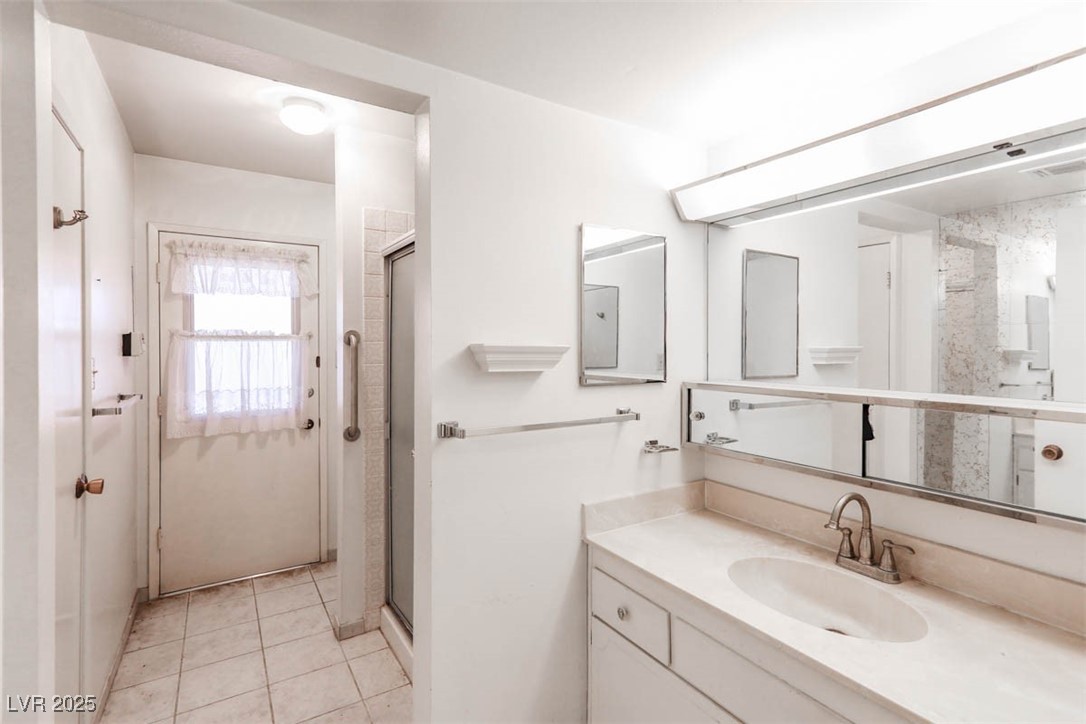 5295 Renault Avenue Property Photo 15
