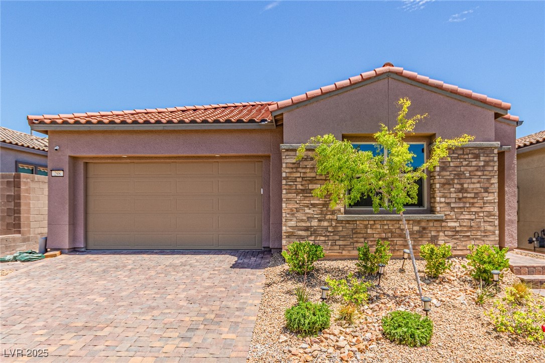 298 Nine Mile Creek Drive Property Photo 1