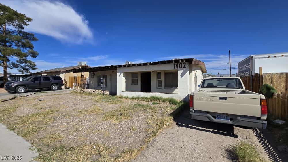 1400 Putnam Avenue Property Photo 1
