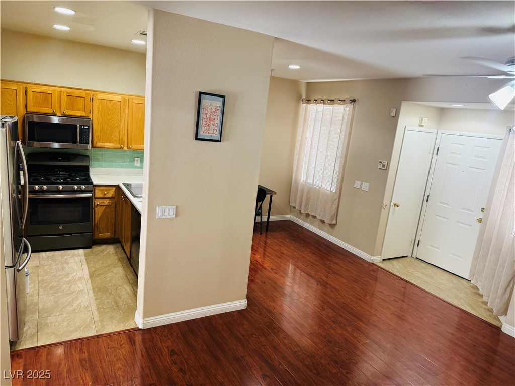 1201 Dusty Creek Street Property Photo 6