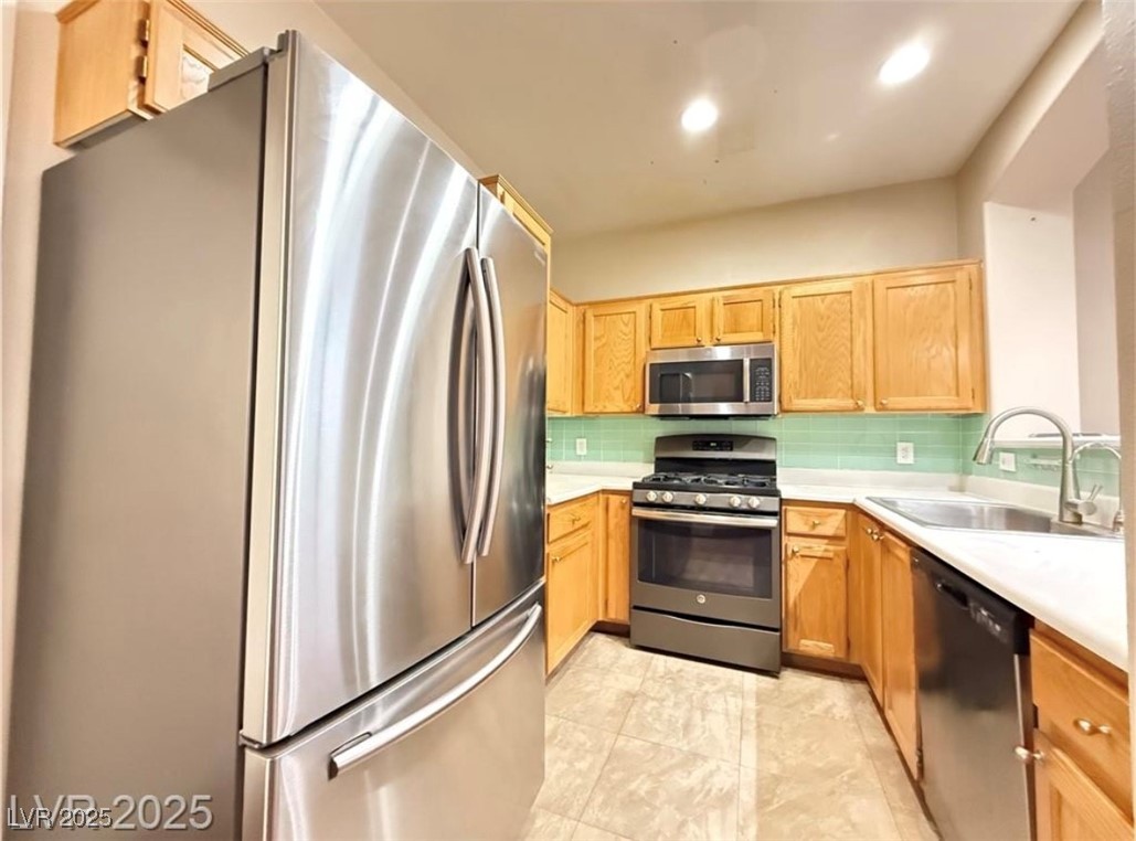 1201 Dusty Creek Street Property Photo 7