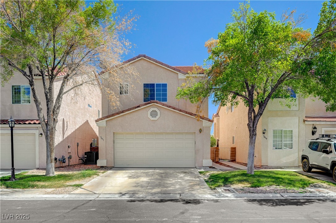 5611 Leaning Oak Avenue Property Photo 1