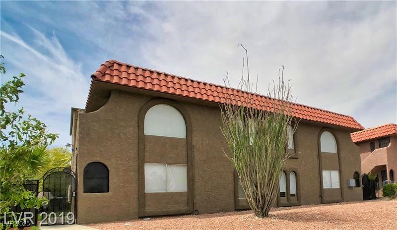 6213 Smoke Ranch Road Property Photo 1