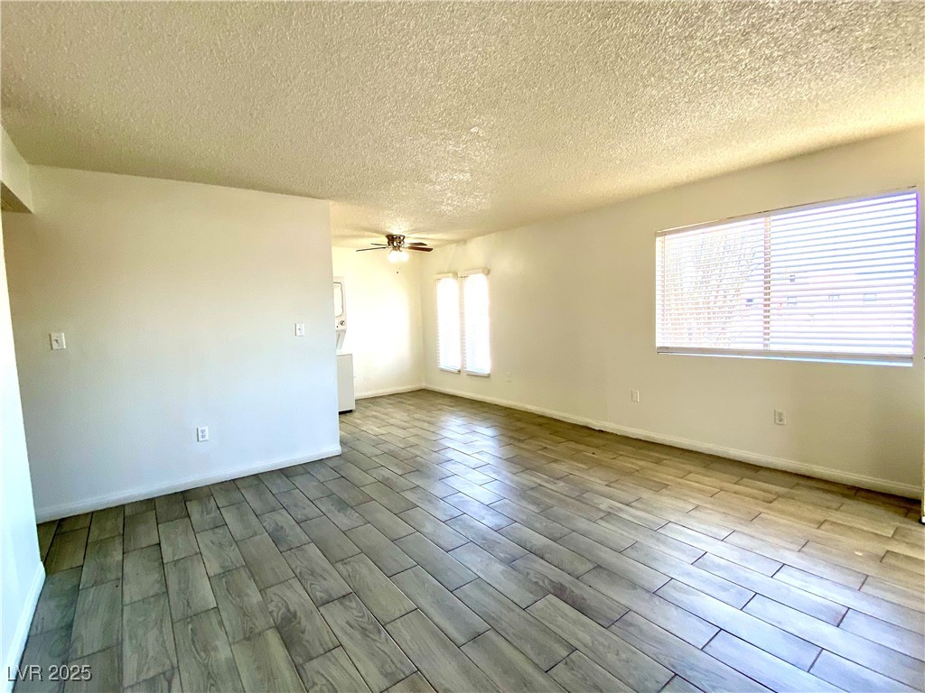 6213 Smoke Ranch Road Property Photo 7