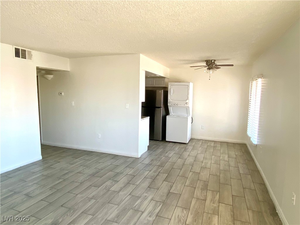 6213 Smoke Ranch Road Property Photo 8