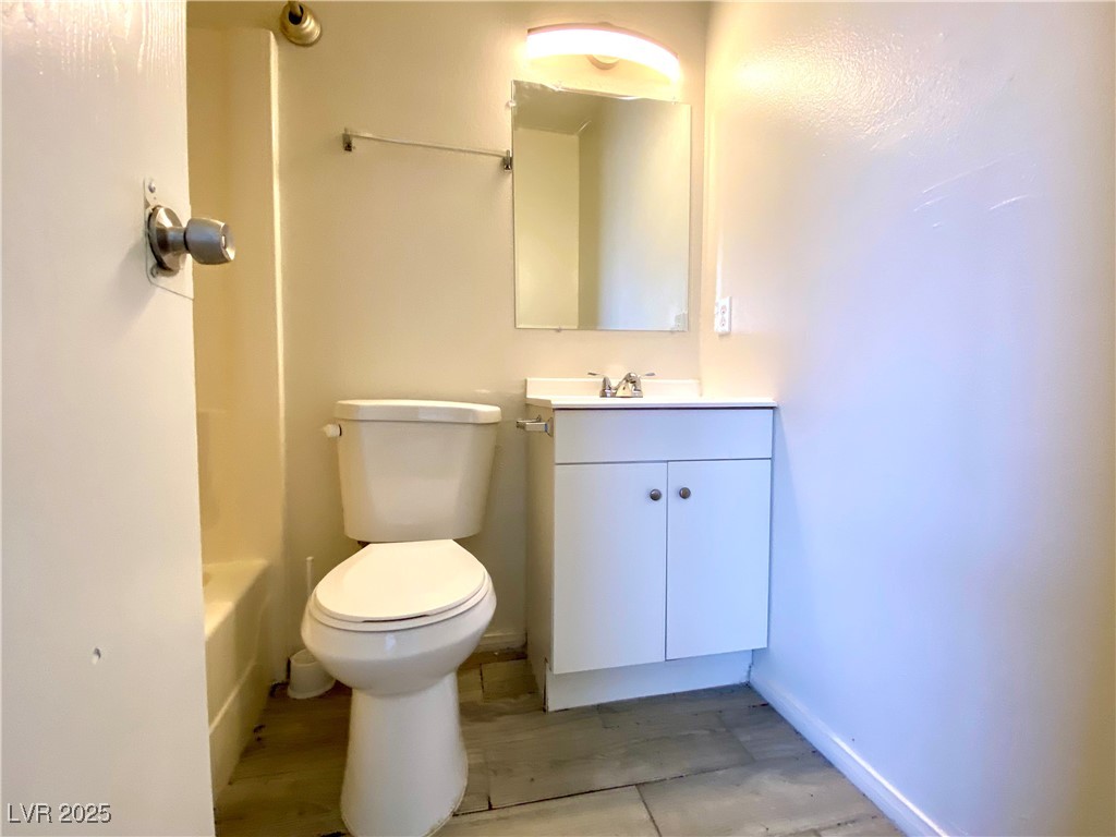 6213 Smoke Ranch Road Property Photo 14