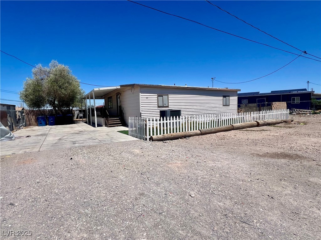 225 Apache Place Property Photo 4