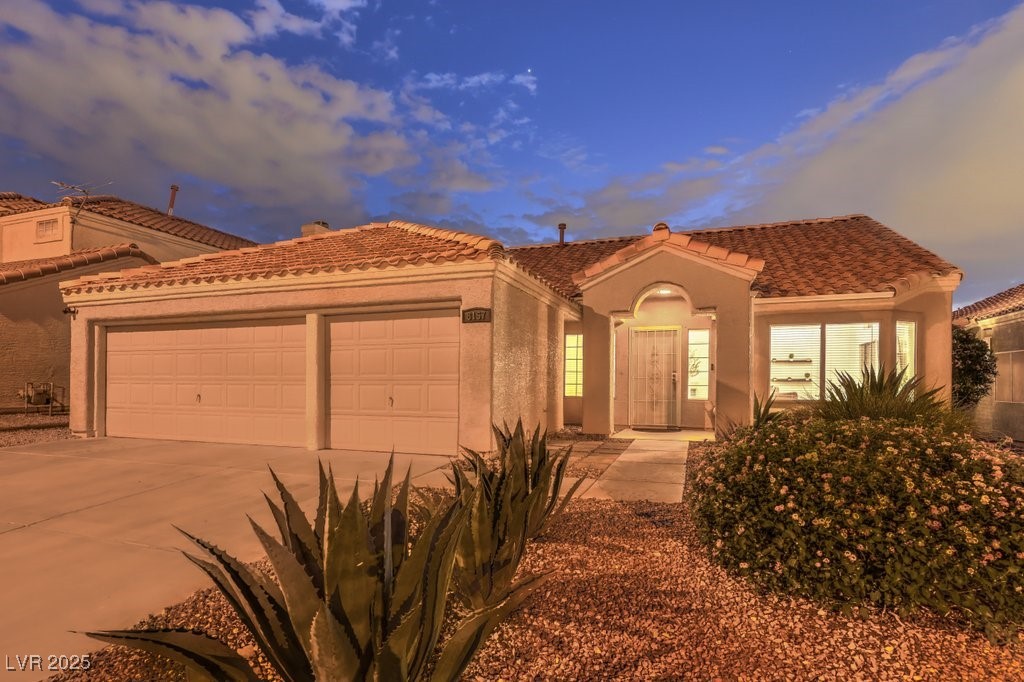 8157 Creek Water Lane Property Photo 3