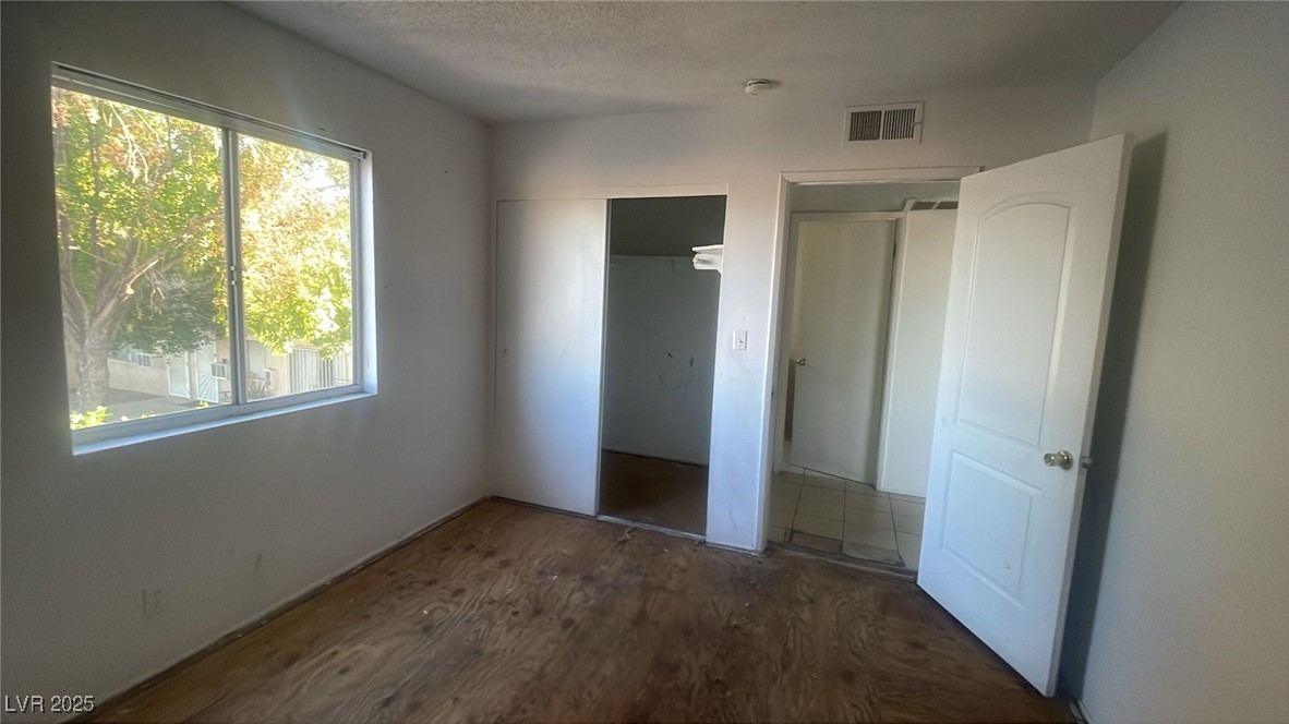 825 North Bruce Street Property Photo 11
