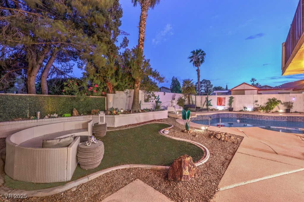 3179 Paintedhills Avenue Property Photo 2