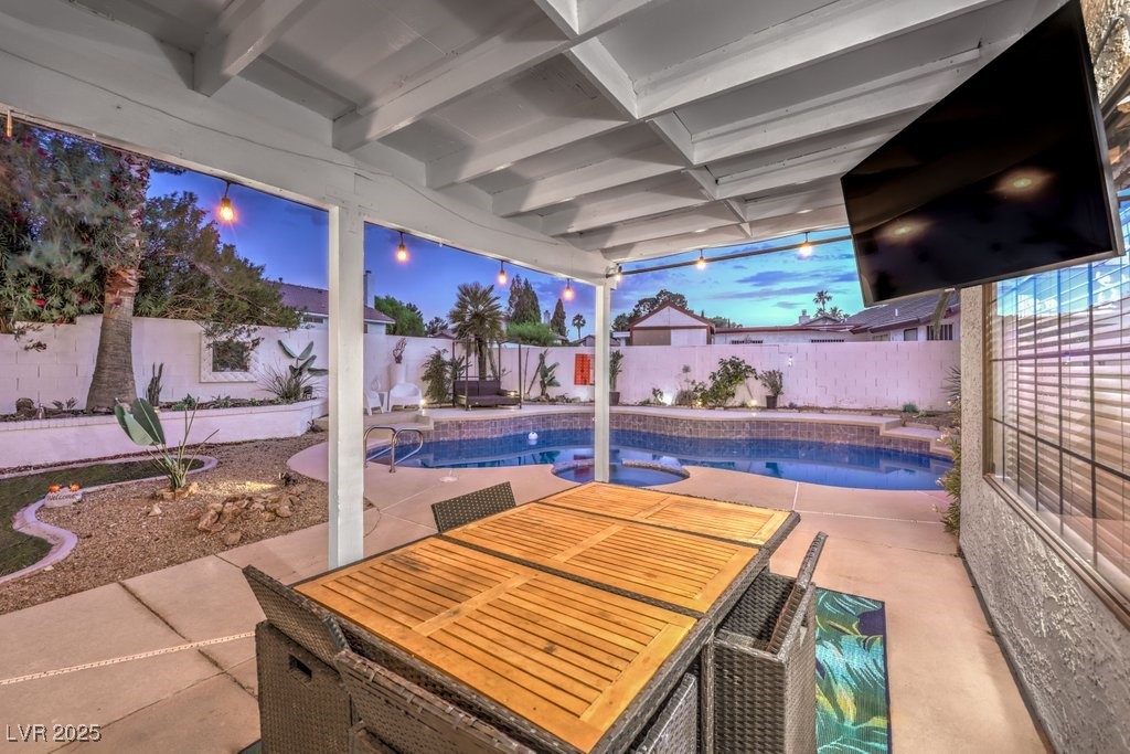 3179 Paintedhills Avenue Property Photo 24