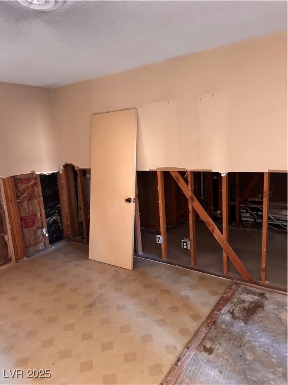 5209 South Eastern Avenue Property Photo 7