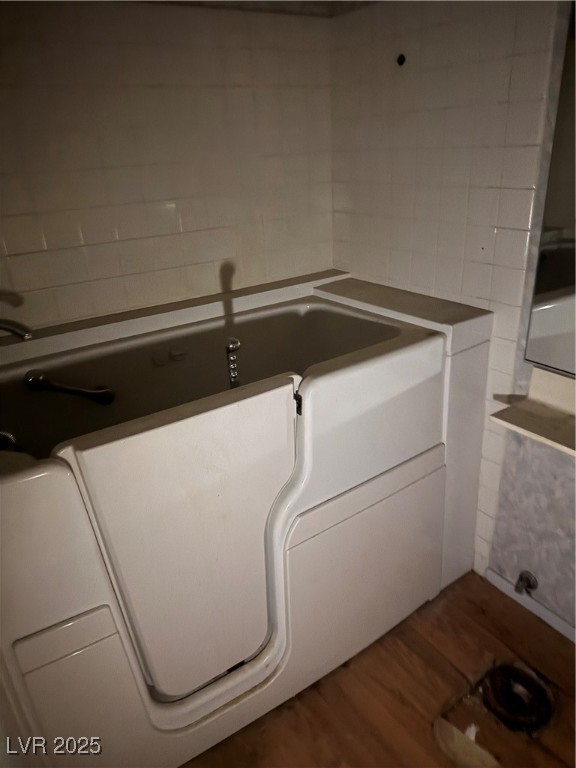 5209 South Eastern Avenue Property Photo 9