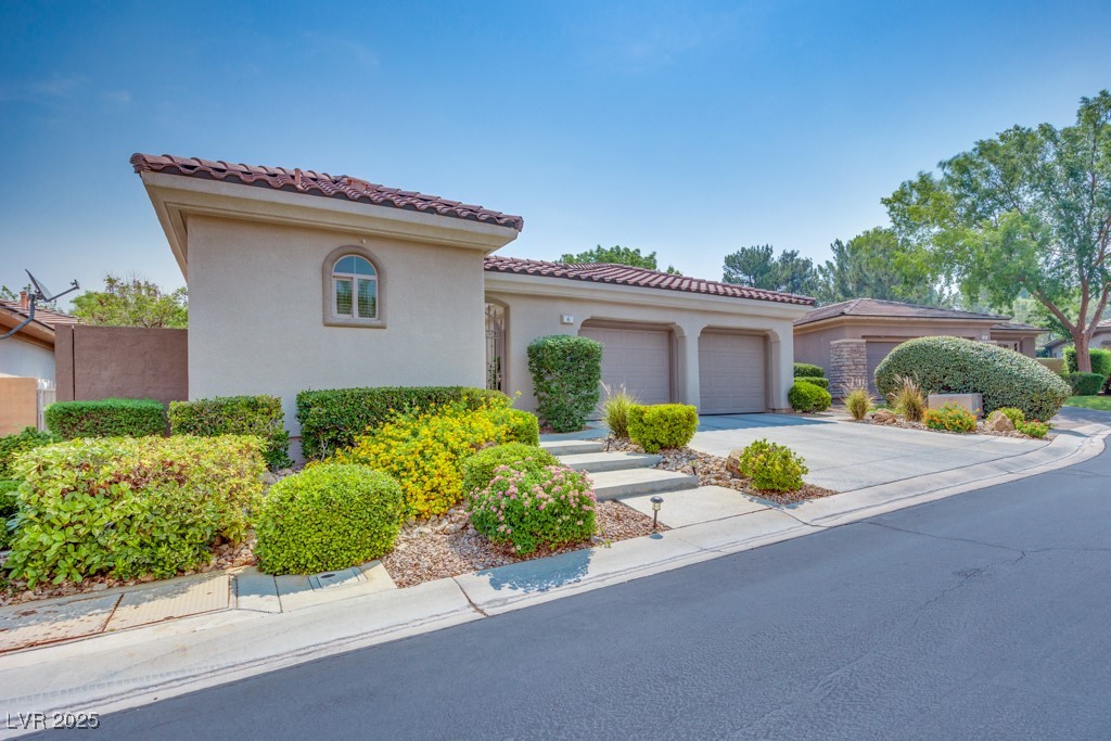 6 Emerald Dunes Circle Property Photo 4