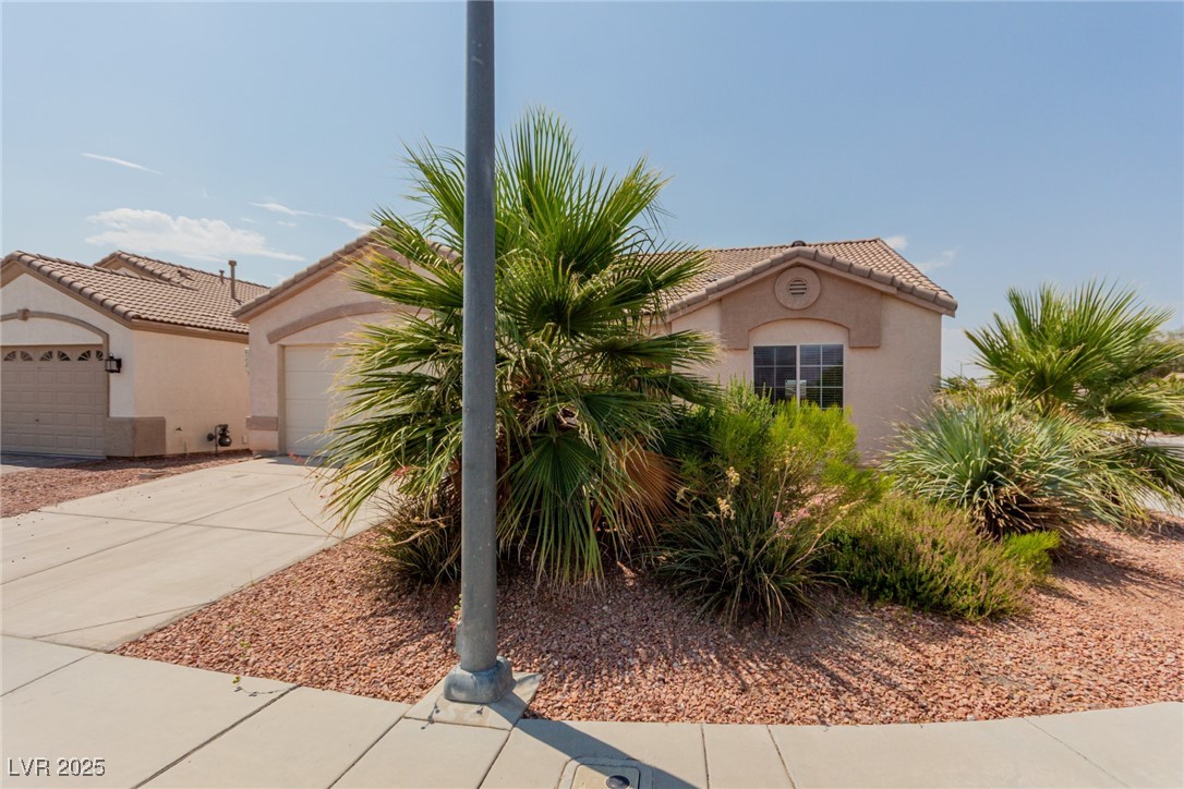 529 Sun Mountain Avenue Property Photo 2