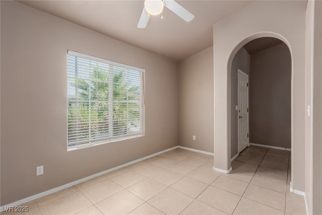 529 Sun Mountain Avenue Property Photo 6