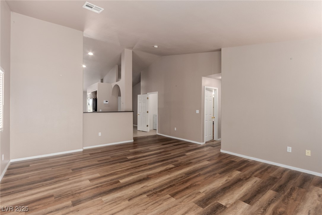 529 Sun Mountain Avenue Property Photo 8
