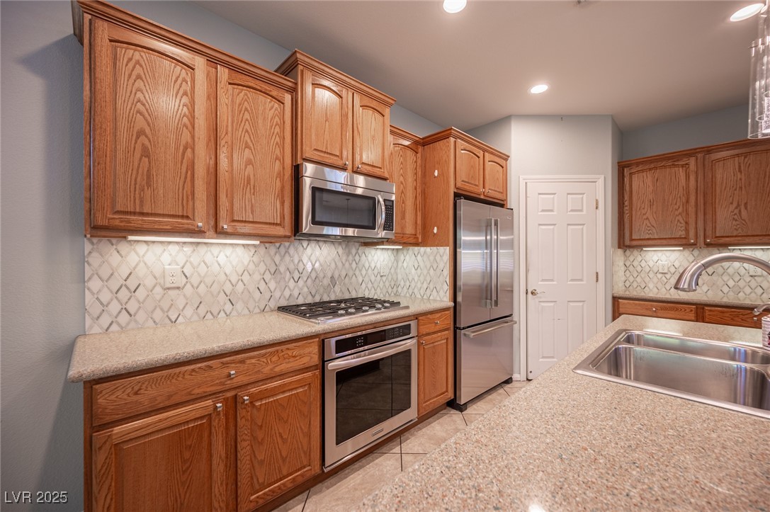 10513 Rusty Railroad Avenue Property Photo 12