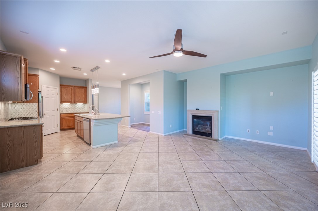 10513 Rusty Railroad Avenue Property Photo 17